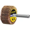 STAYER d 30 x 15 мм, P180, на шпильке d 6 мм, круг шлифовальный лепестковый (36606-180)
