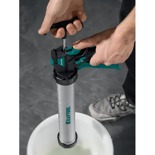 KRAFTOOL Ultra 310 мл, закрытый пистолет для герметика (06677-31)