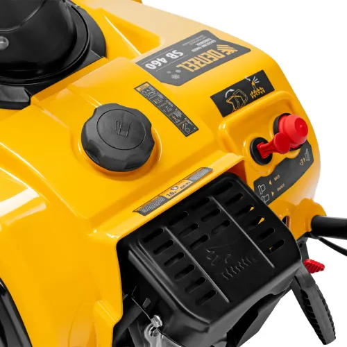 Снегоуборщик бензиновый SB 460, 99cc, ручной старт Denzel