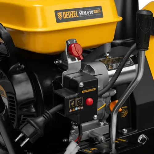 Снегоуборщик бензиновый SBM 610DT PRO, 212cc, гусеницы, эл.старт, блок. дифф. Denzel